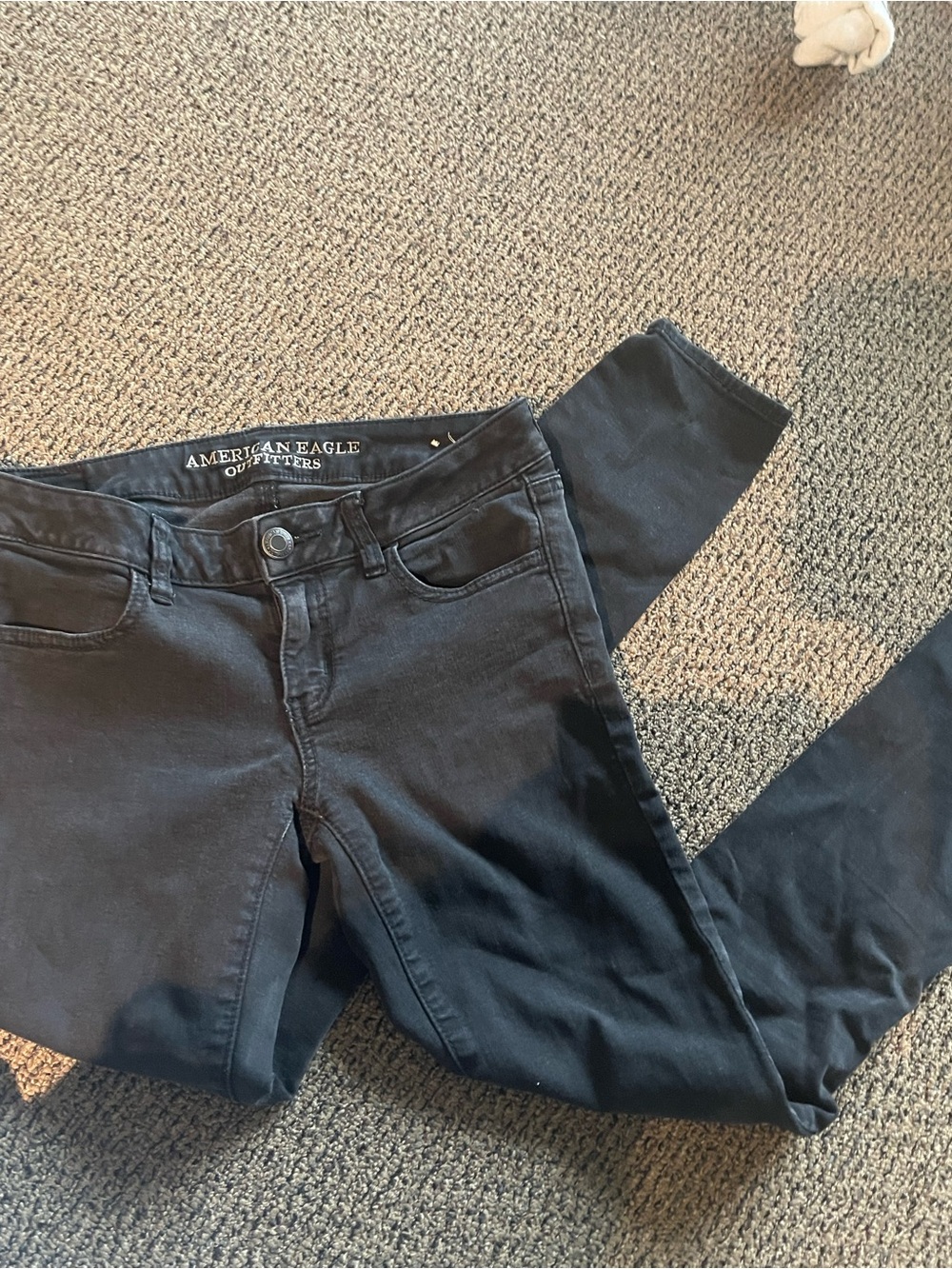 American Eagle Outfitters Black High-Rise Skinny Jeans/ Jegging